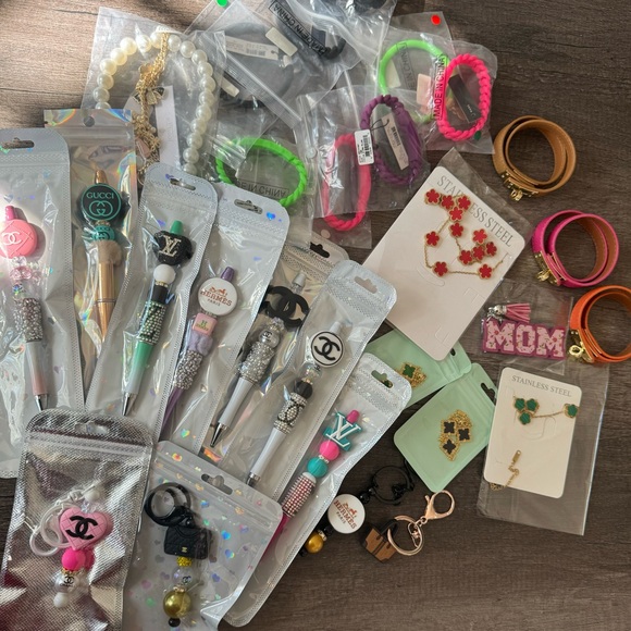 Chanel Raffle Game ๐ค - Picture 4 of 4